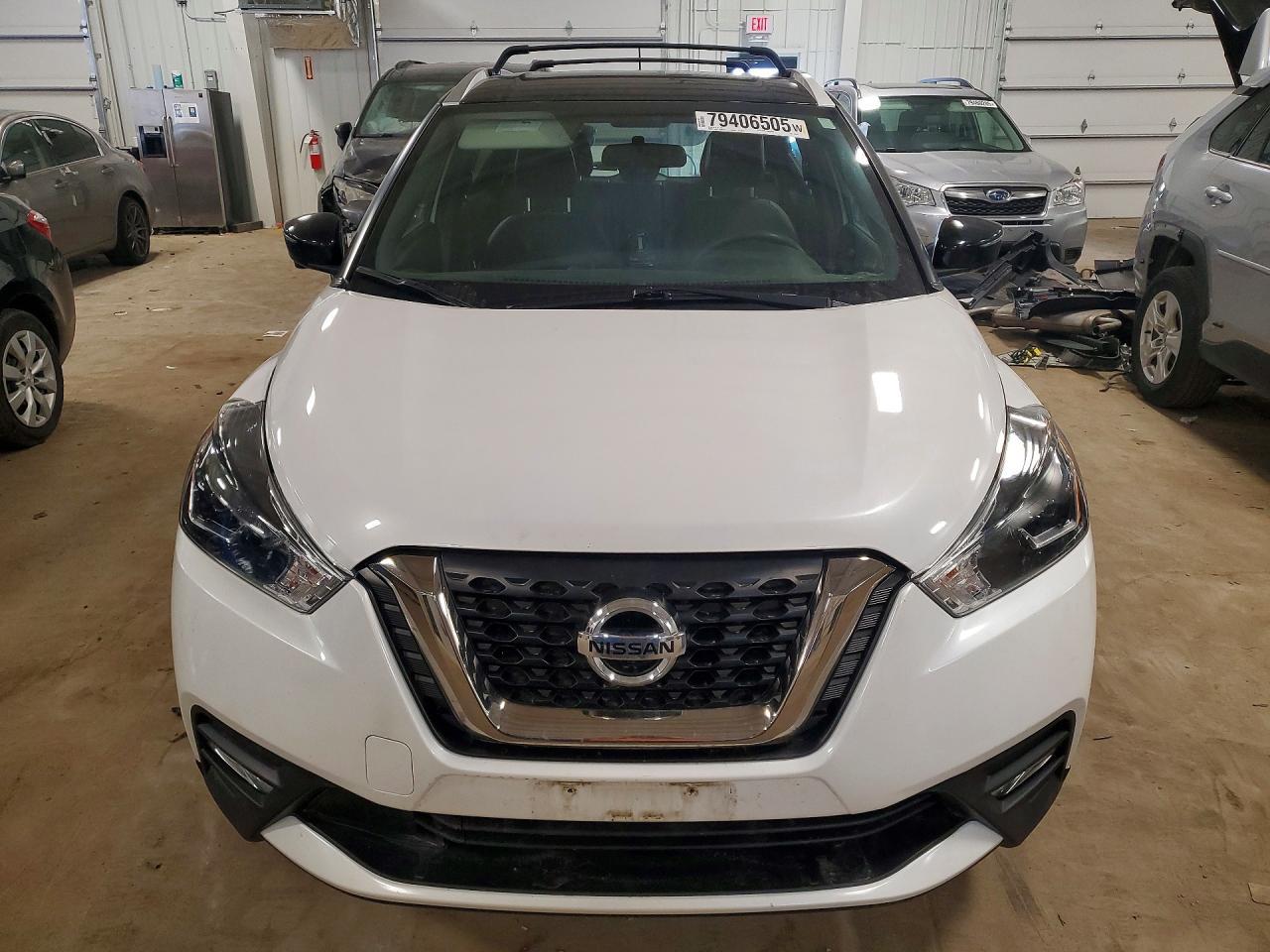 2019 Nissan Kicks Sr - zdjęcie 5