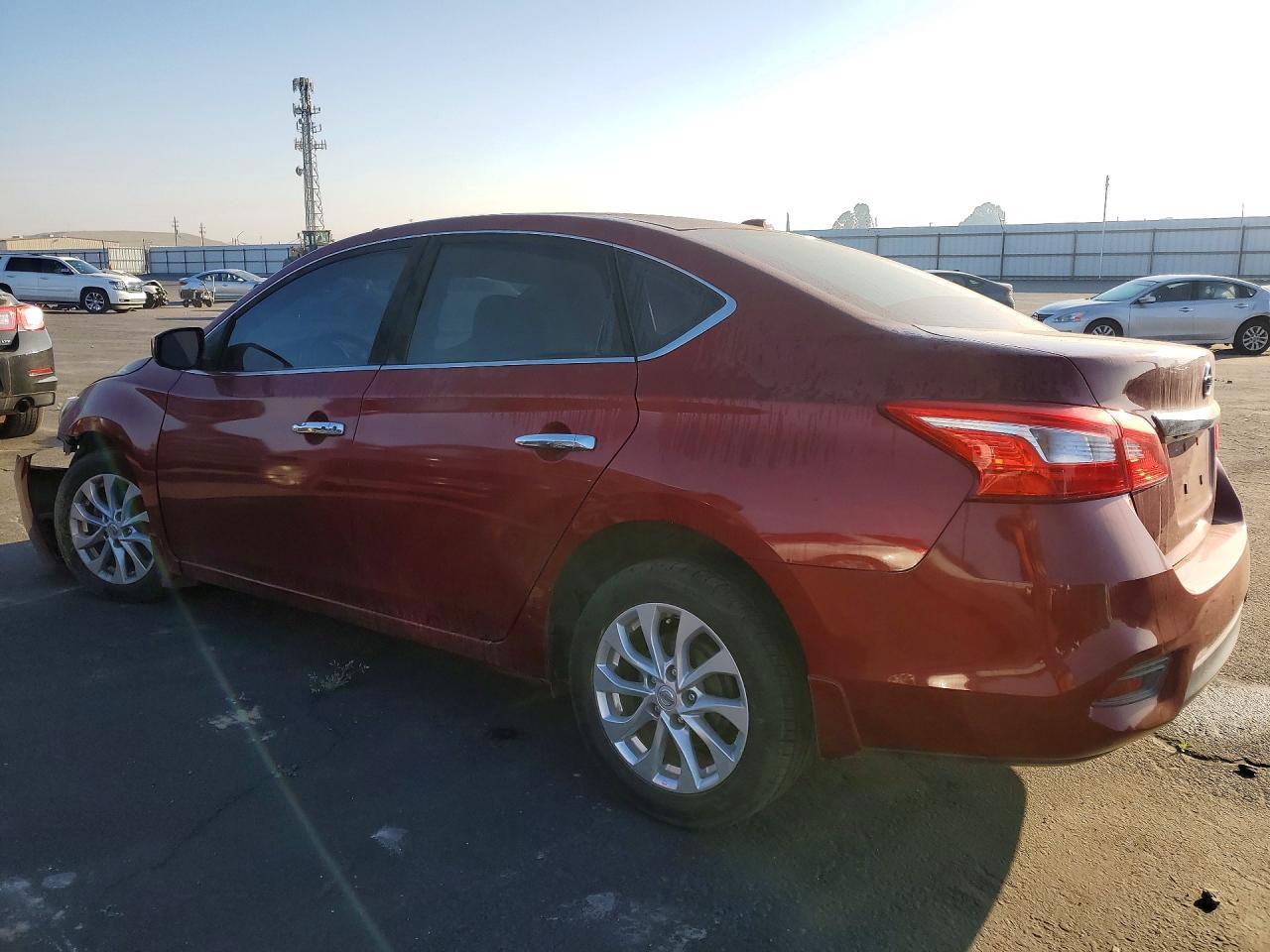 2017 Nissan Sentra Sv - zdjęcie 2
