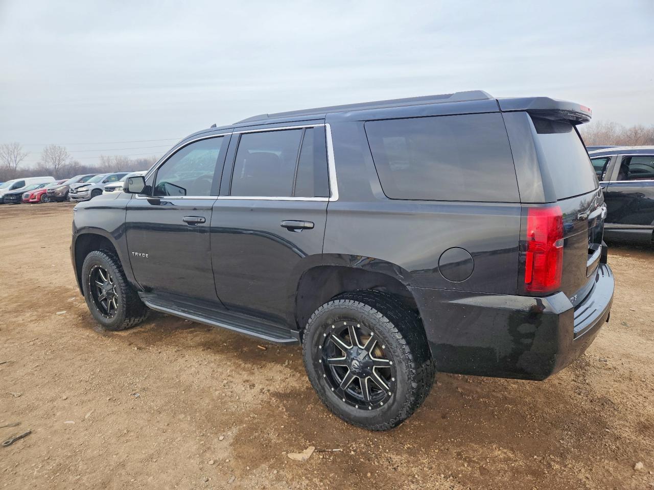 2017 Chevrolet Tahoe K1500 Ls - zdjęcie 2