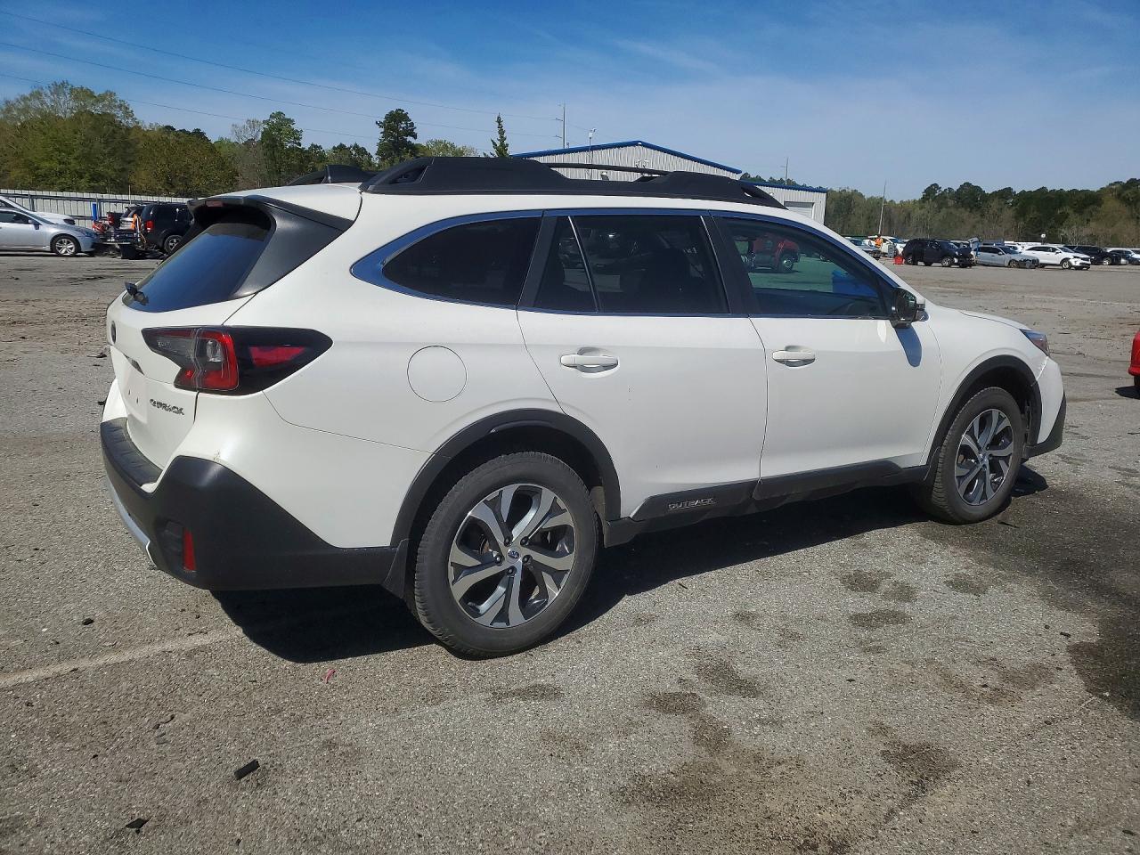 2022 Subaru Outback Limited - zdjęcie 3