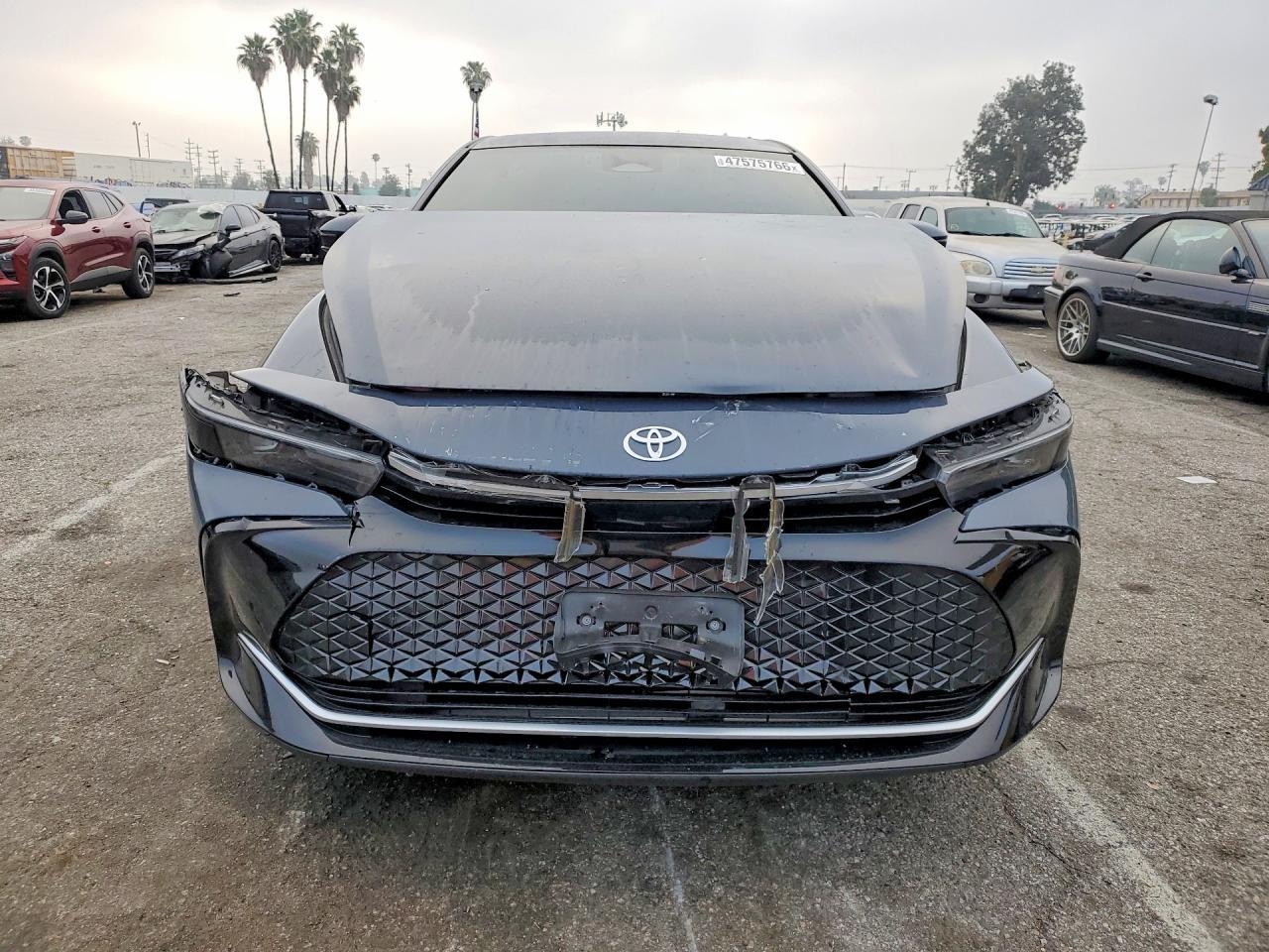 2025 Toyota Crown Xle - zdjęcie 5