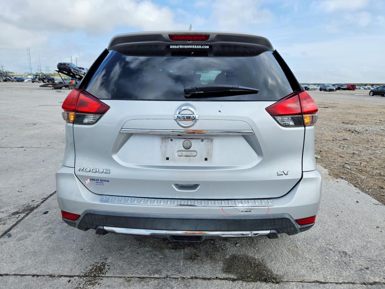 2018 Nissan Rogue Sv - zdjęcie 6