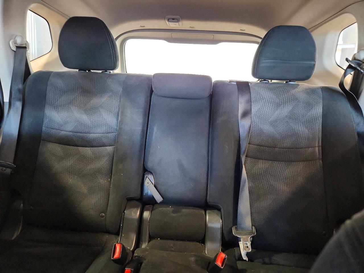 2014 Nissan Rogue S - zdjęcie 10