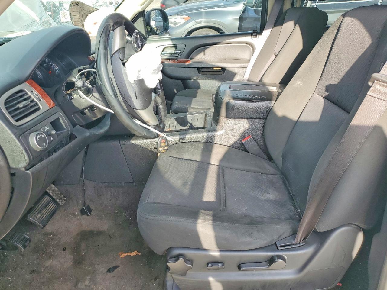 2013 Chevrolet Tahoe C1500 Ls - zdjęcie 7