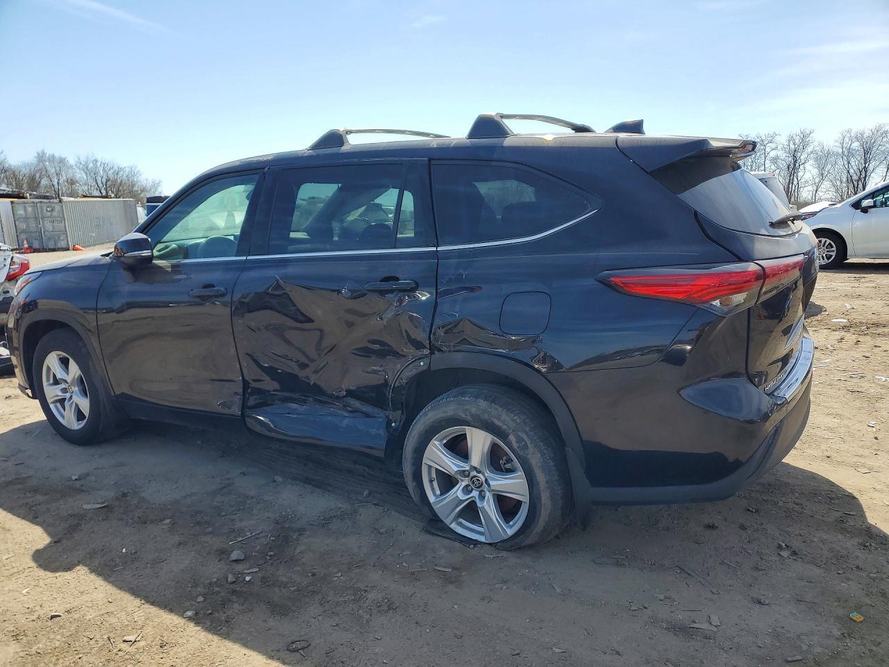 2022 Toyota Highlander Hybrid Le - zdjęcie 2
