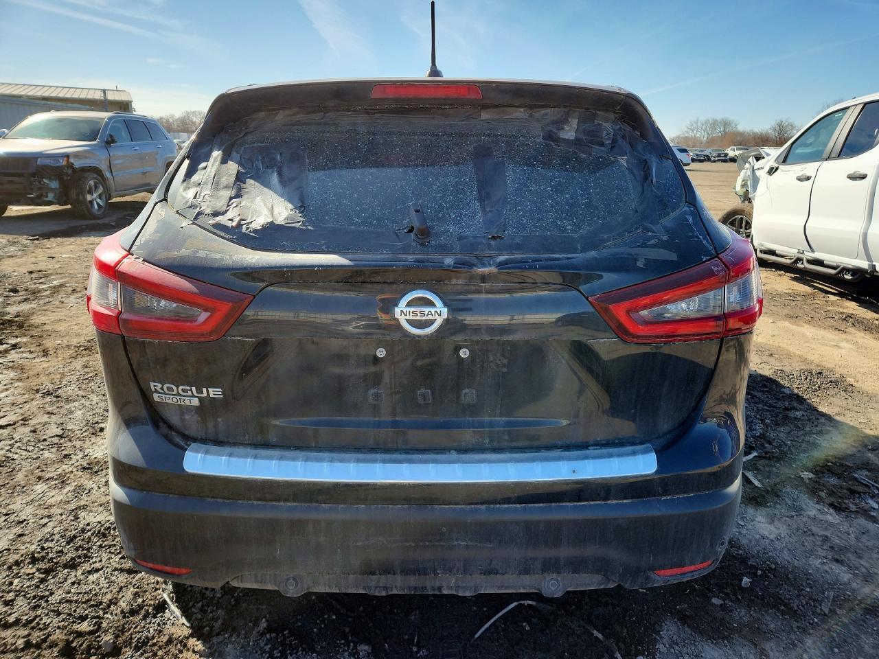 2020 Nissan Rogue Sport S - zdjęcie 6