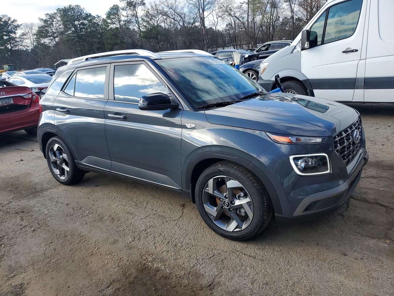 2025 Hyundai Venue Limited - zdjęcie 4