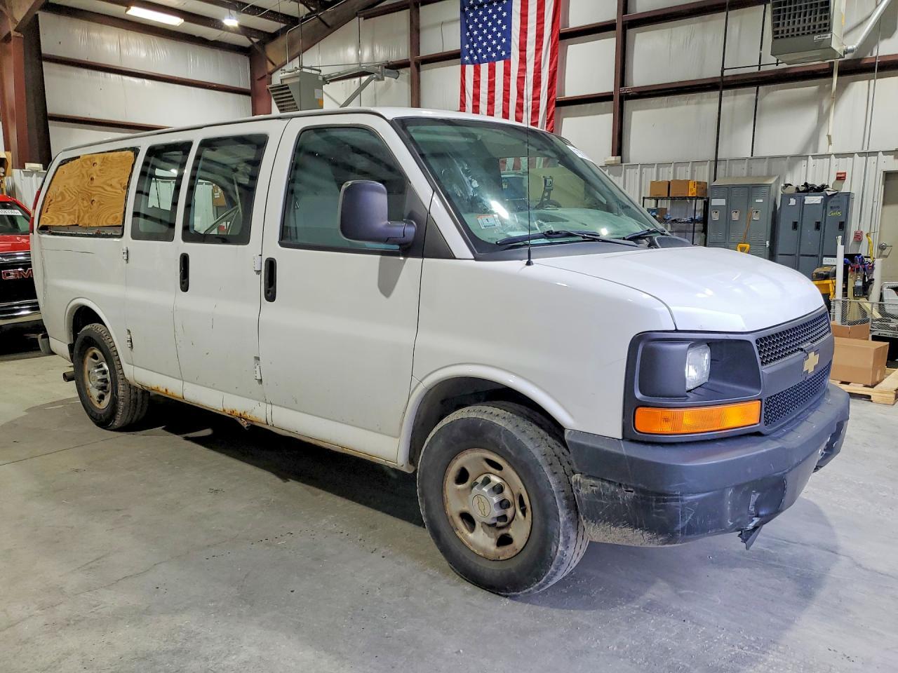 2014 Chevrolet Express G2500 - zdjęcie 4