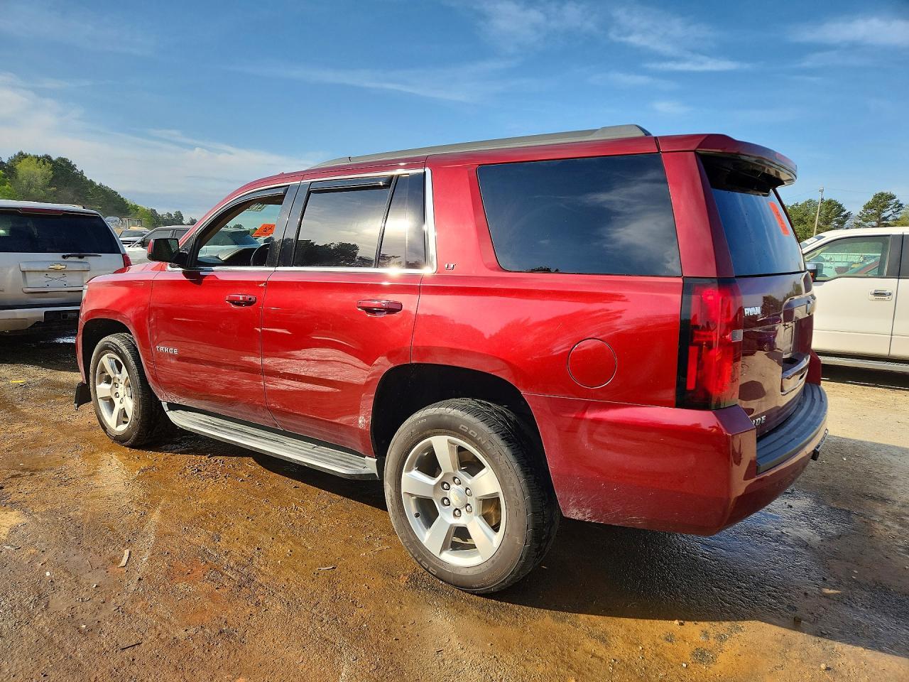 2019 Chevrolet Tahoe C1500 Lt - zdjęcie 2