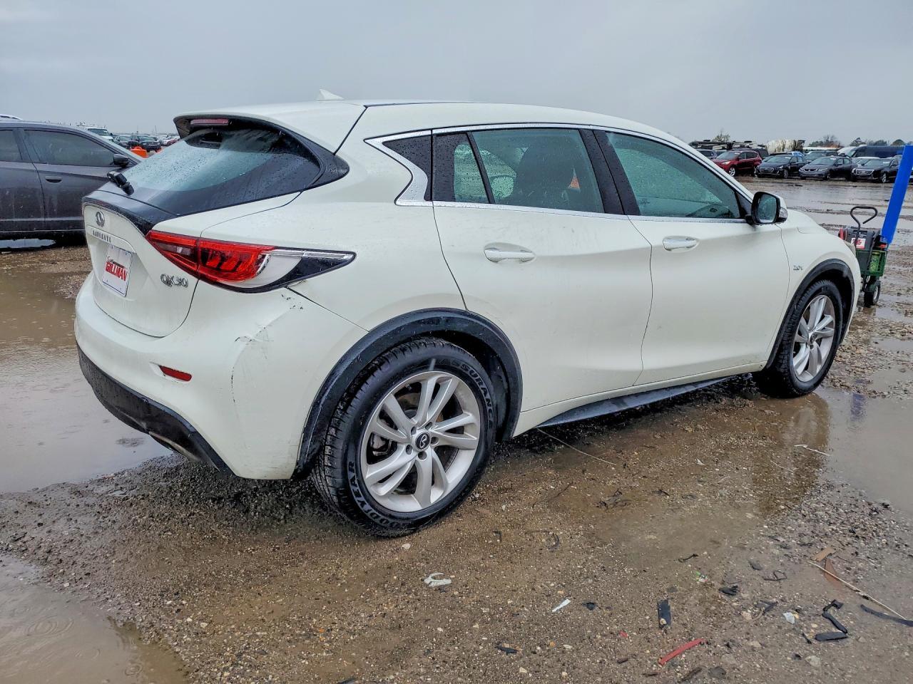 2019 Infiniti Qx30 Pure - zdjęcie 3