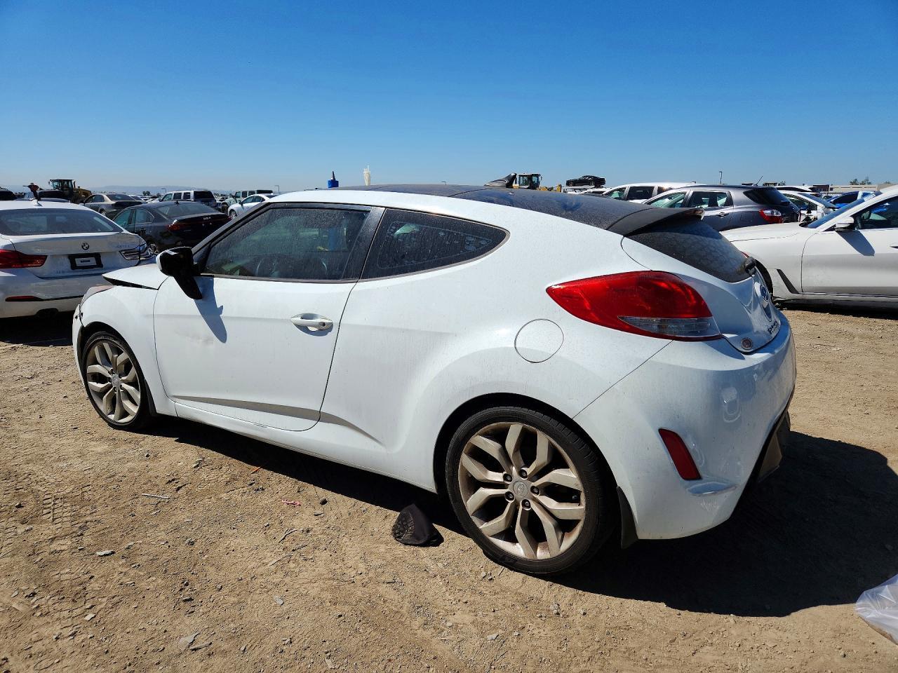 2013 Hyundai Veloster Base - zdjęcie 2
