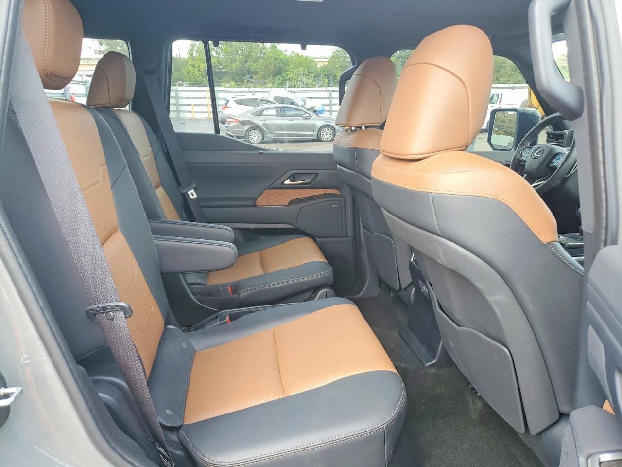 2025 Lexus Gx 550 Luxury - zdjęcie 11