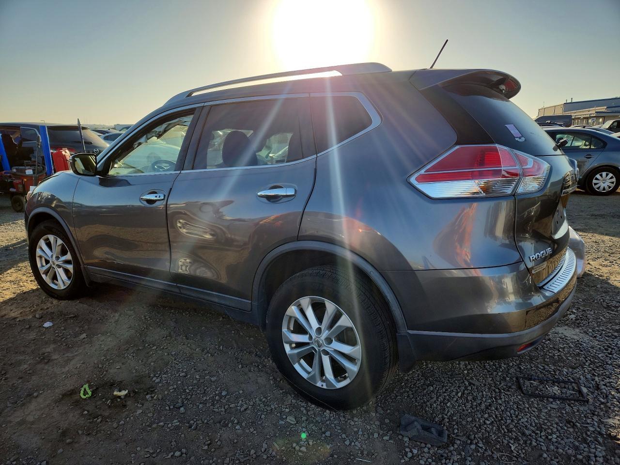 2016 Nissan Rogue Sv - zdjęcie 2