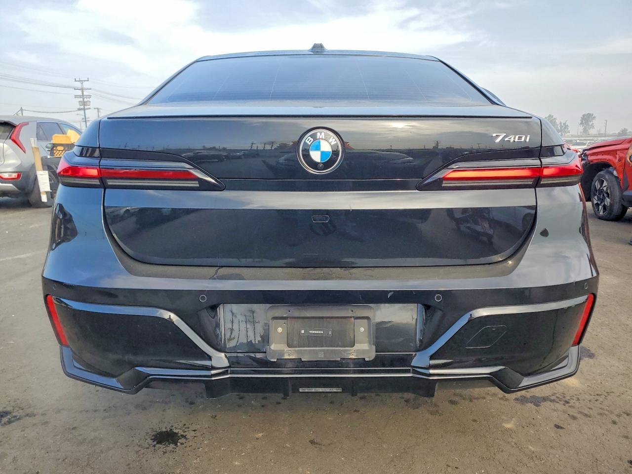 2025 BMW 740 I - zdjęcie 6