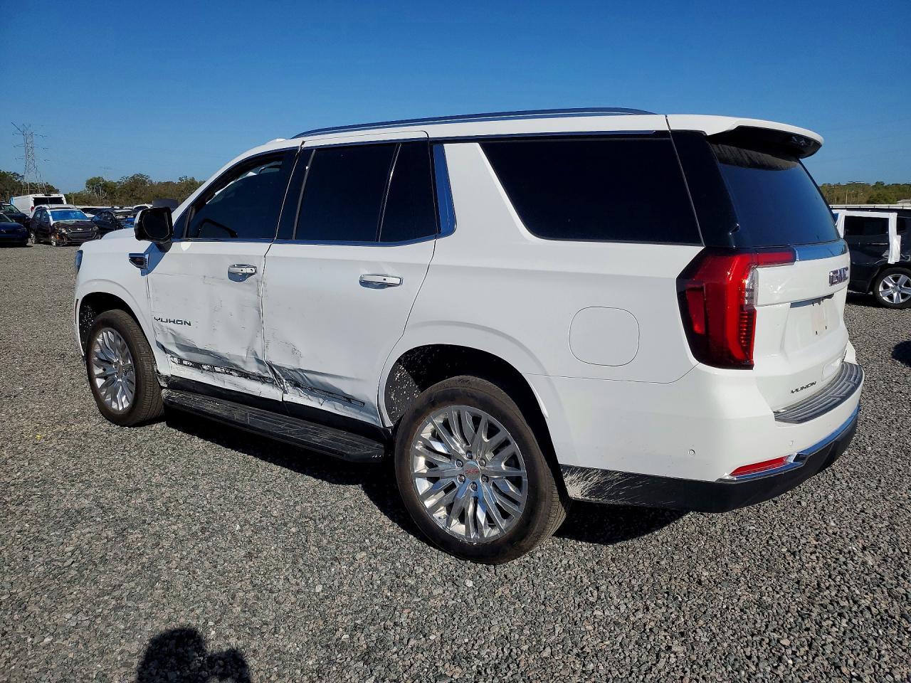 2025 GMC Yukon Elevation - zdjęcie 2