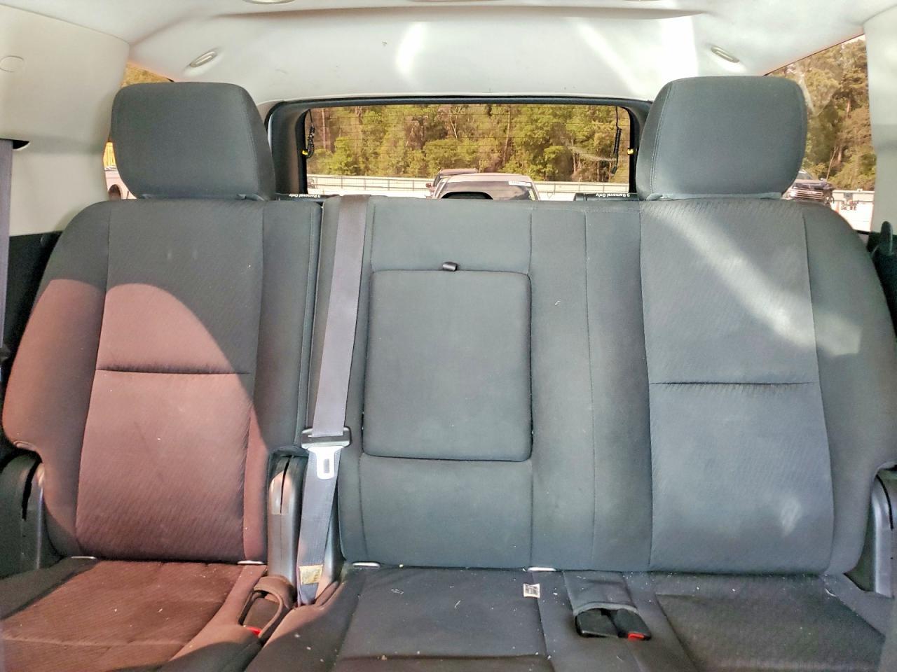 2014 Chevrolet Tahoe C1500 Ls - zdjęcie 10