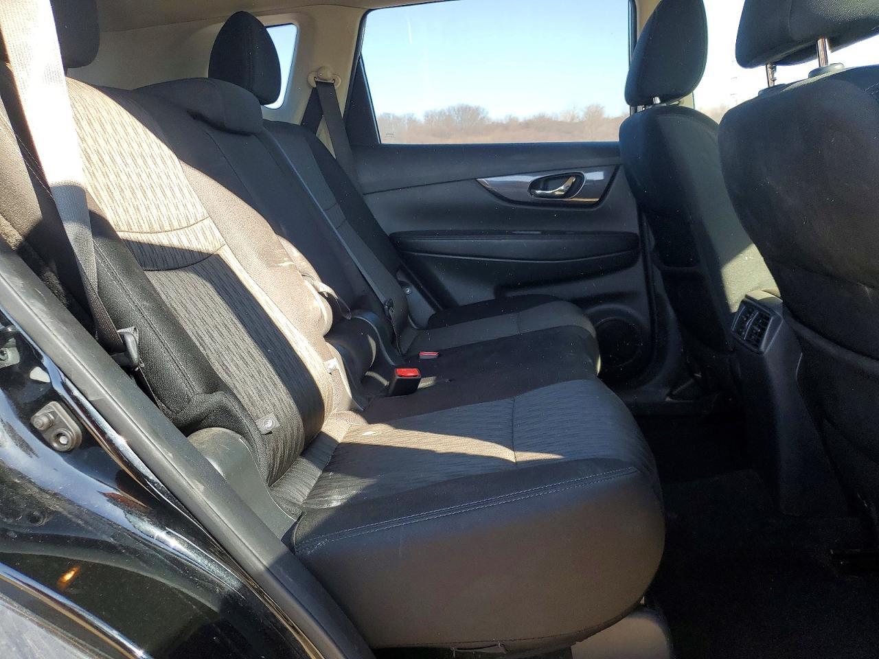 2018 Nissan Rogue S - zdjęcie 11