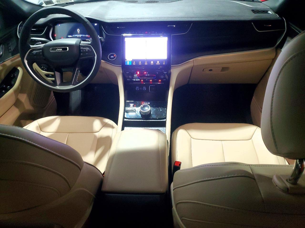 2025 Jeep Grand Cherokee Limited - zdjęcie 8
