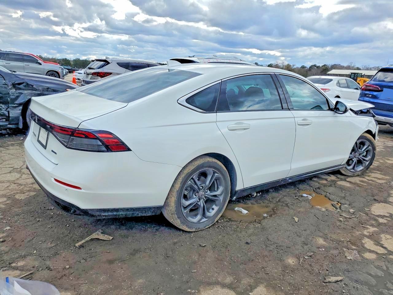 2023 Honda Accord Hybrid Exl - zdjęcie 3