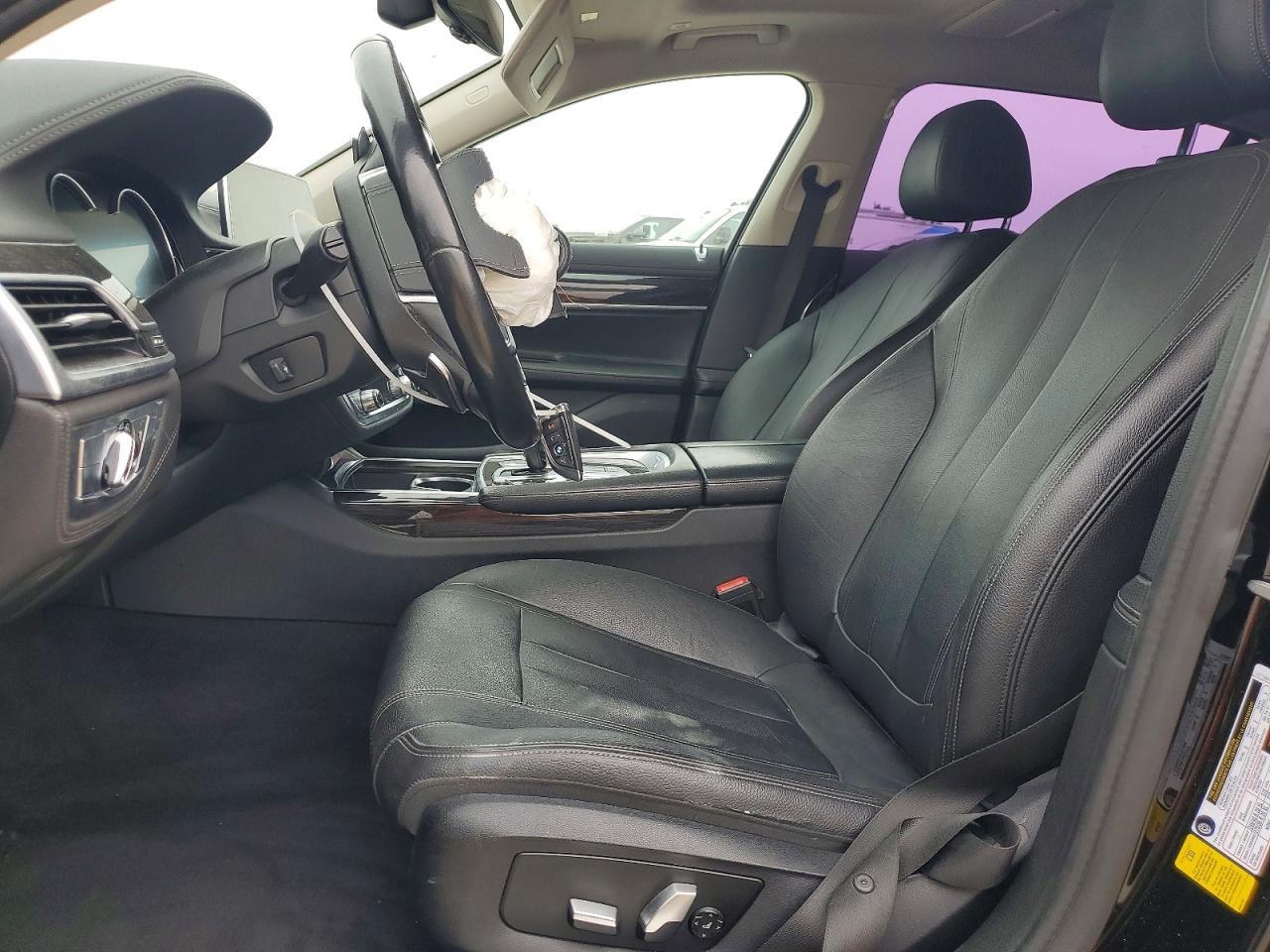 2016 BMW 740 I - zdjęcie 7