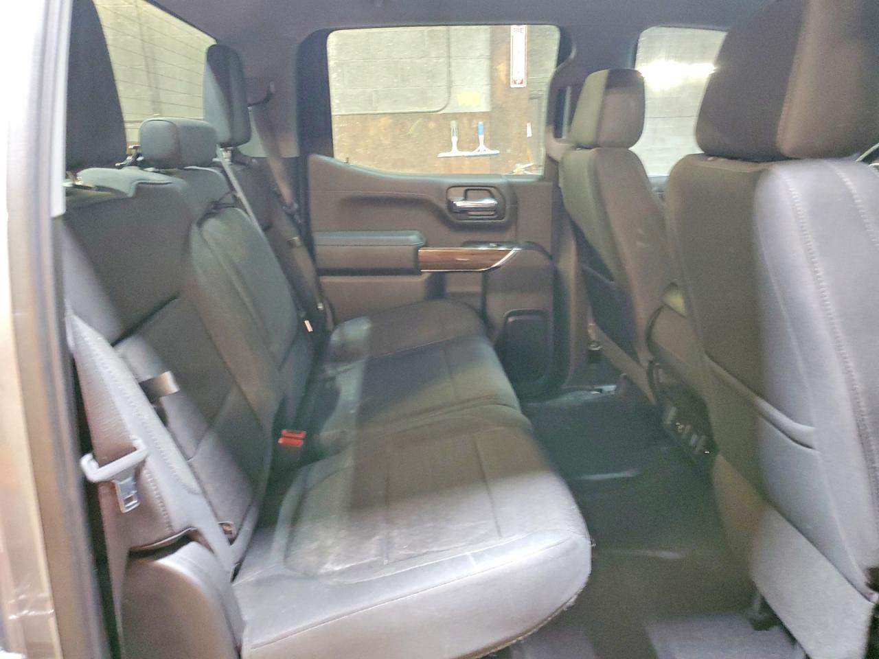 2019 Chevrolet Silverado K1500 Rst - zdjęcie 10