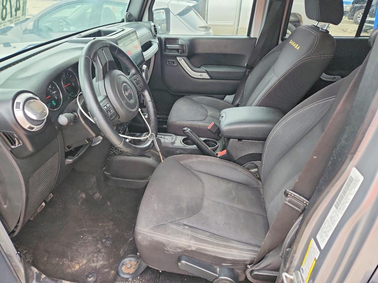 2014 Jeep Wrangler Unlimited Sahara - zdjęcie 7