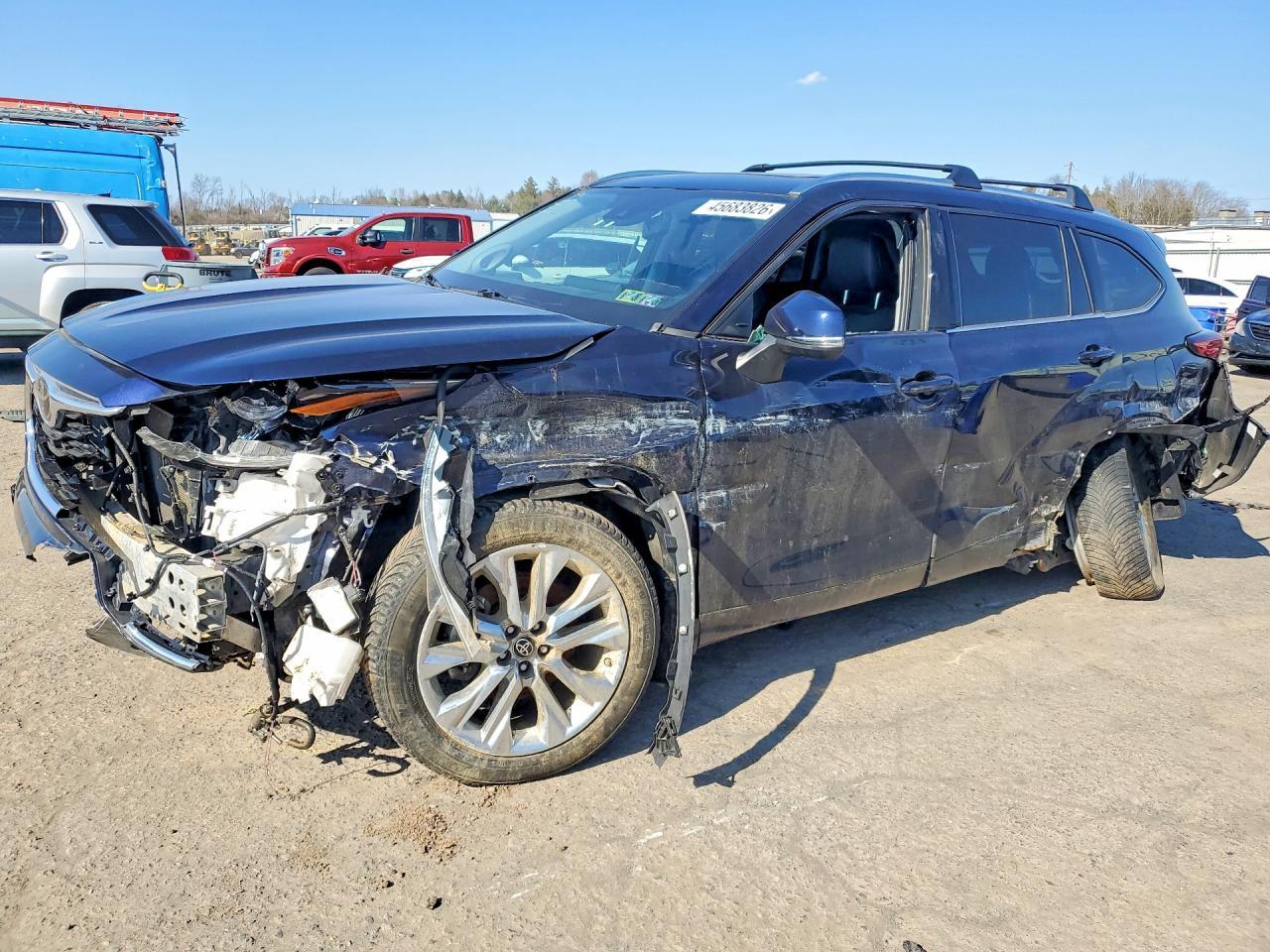 2021 Toyota Highlander Limited - zdjęcie główne