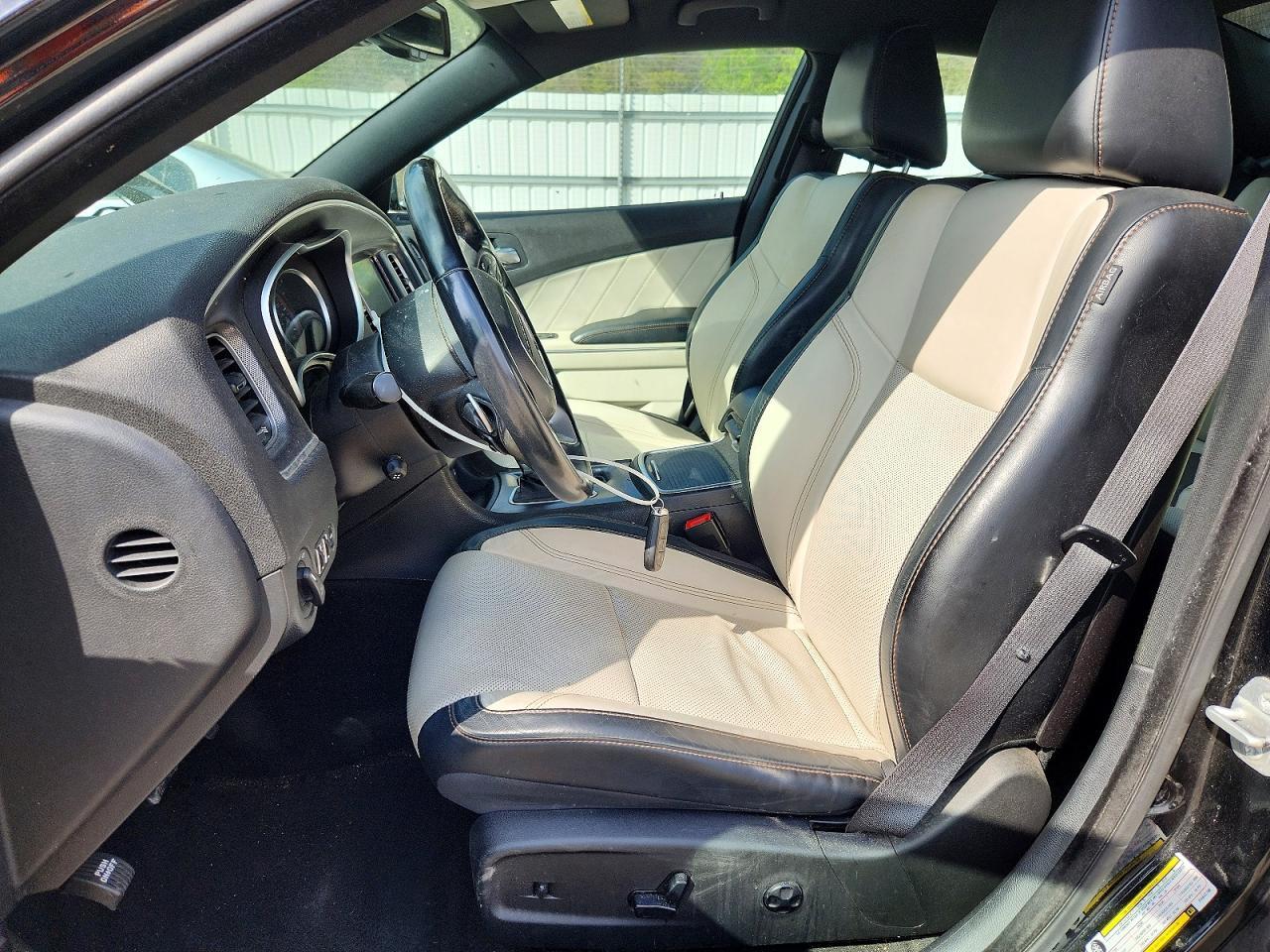 2015 Dodge Charger Sxt - zdjęcie 7