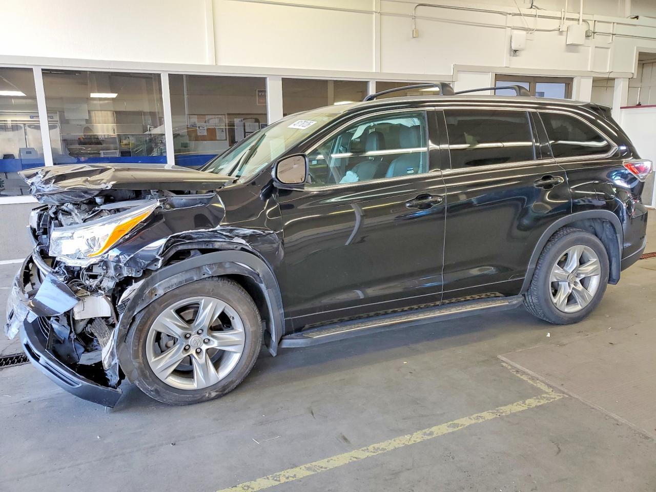 2015 Toyota Highlander Limited - zdjęcie główne