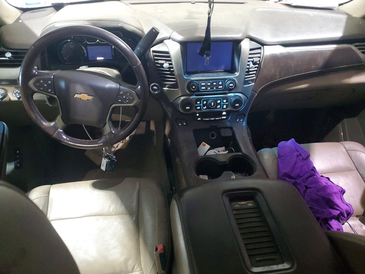 2015 Chevrolet Suburban K1500 Lt - zdjęcie 8