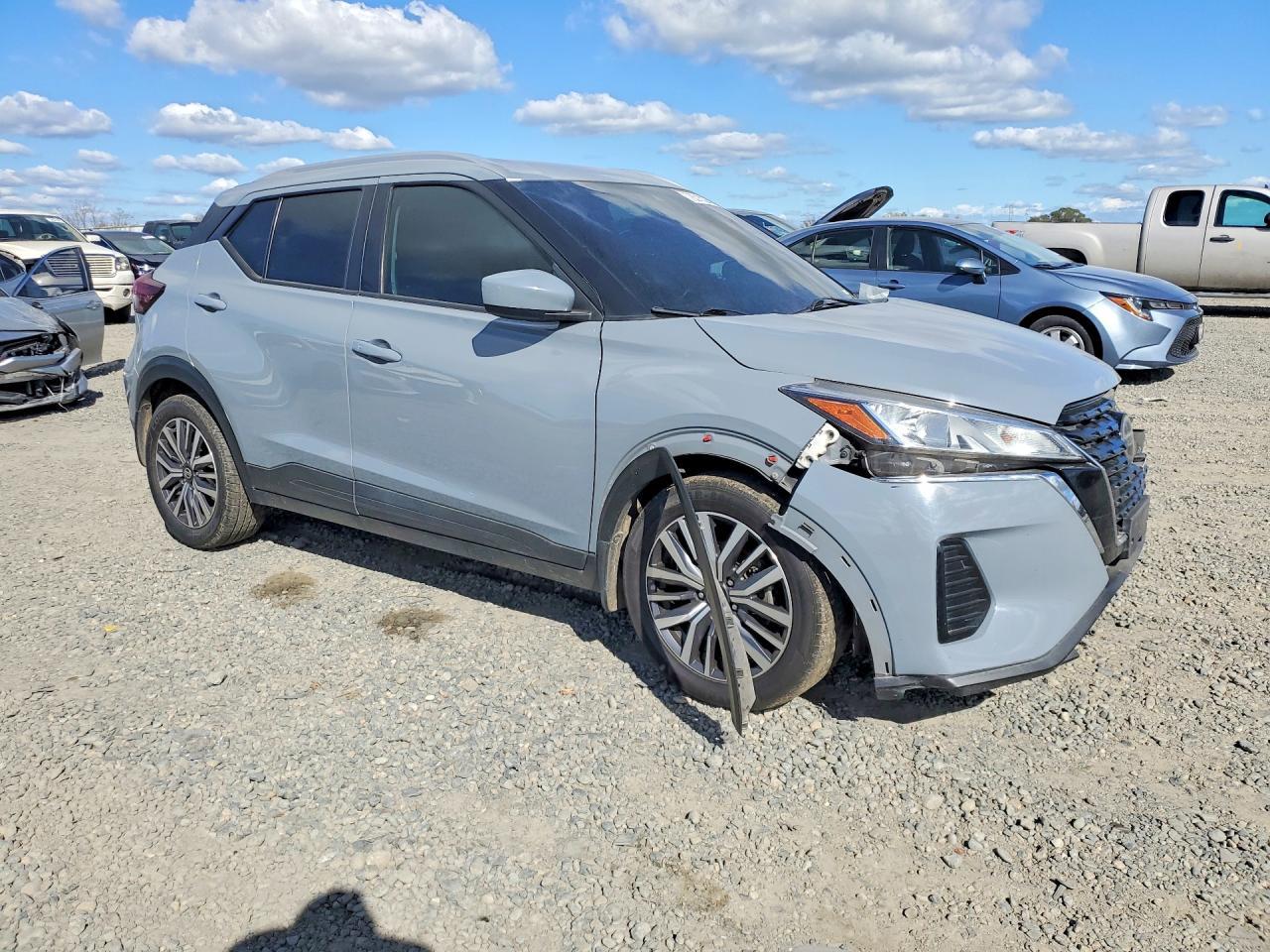 2021 Nissan Kicks Sv - zdjęcie 4