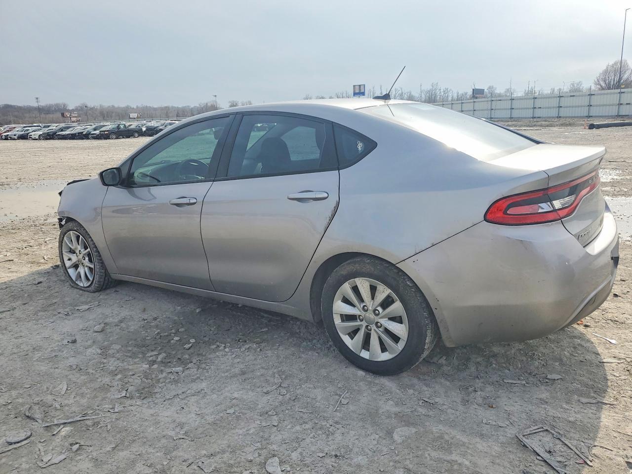 2014 Dodge Dart Sxt - zdjęcie 2