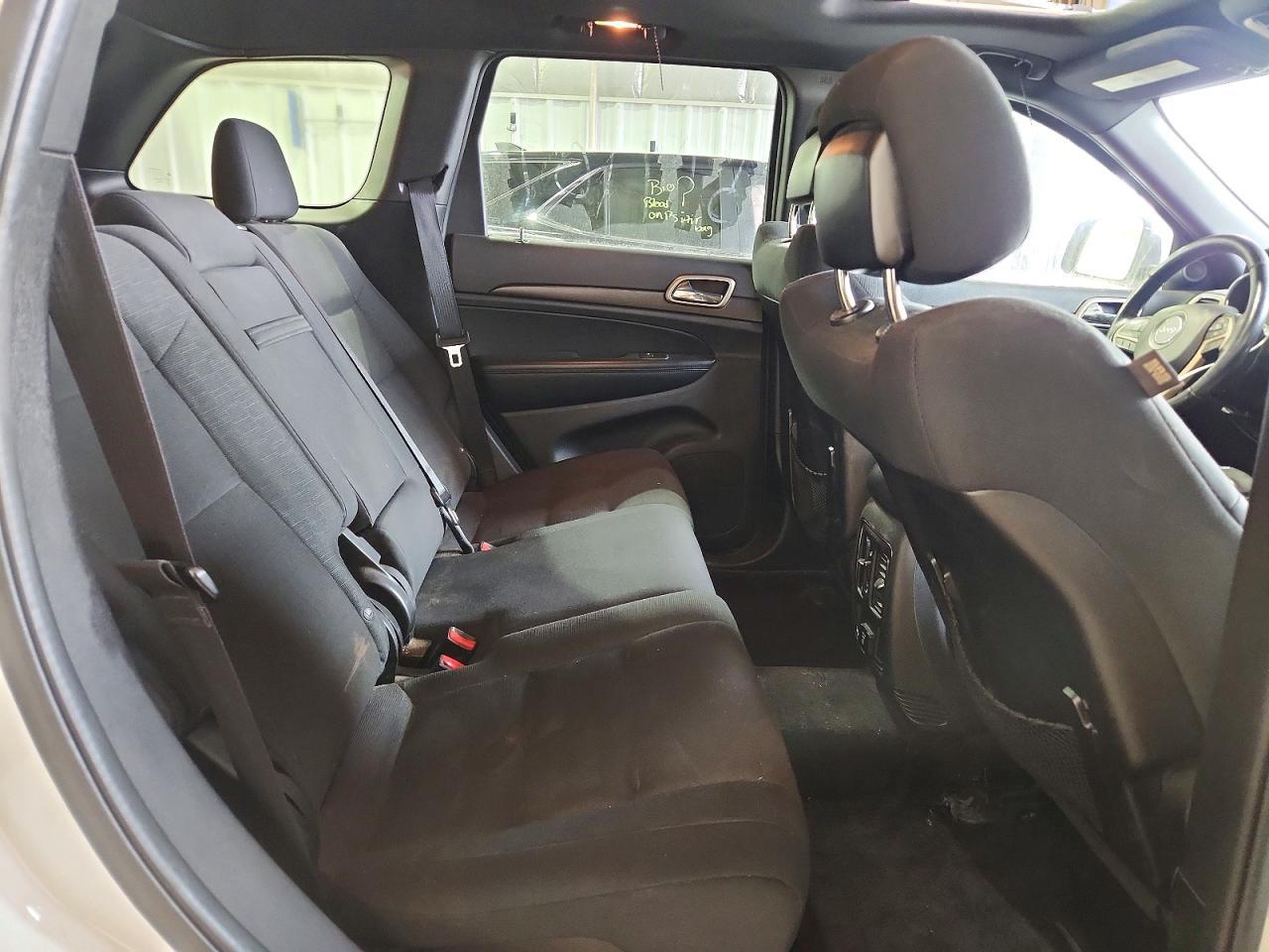 2015 Jeep Grand Cherokee Laredo - zdjęcie 11