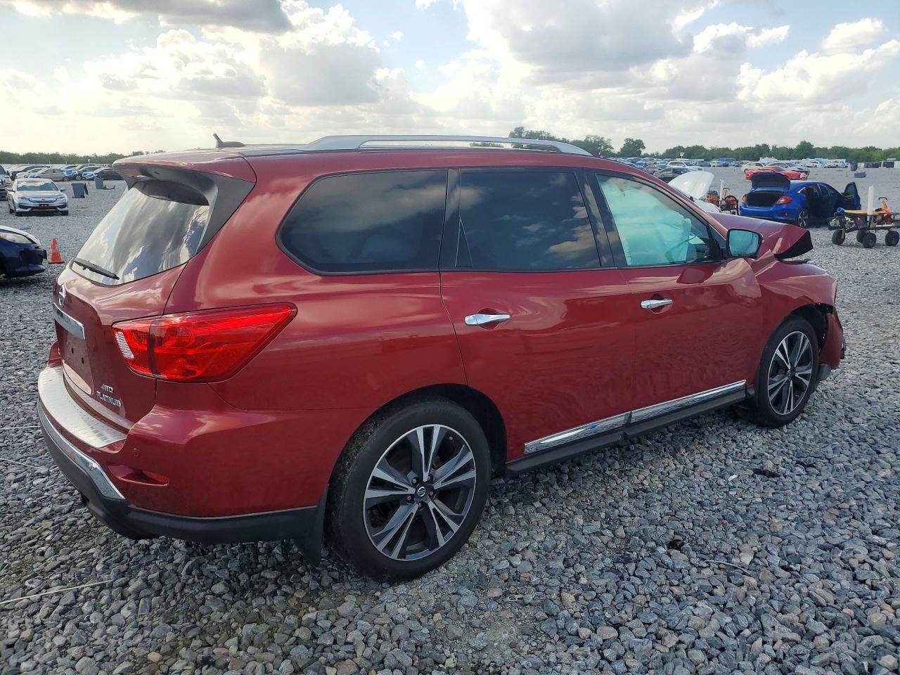 2017 Nissan Pathfinder Platinum - zdjęcie 3