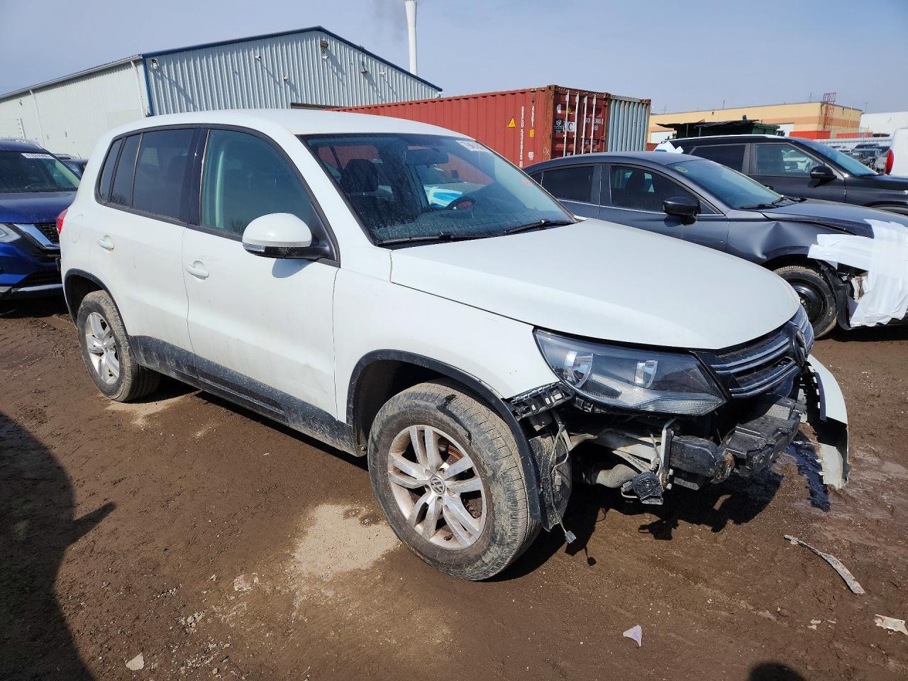 2015 Volkswagen Tiguan S - zdjęcie 4