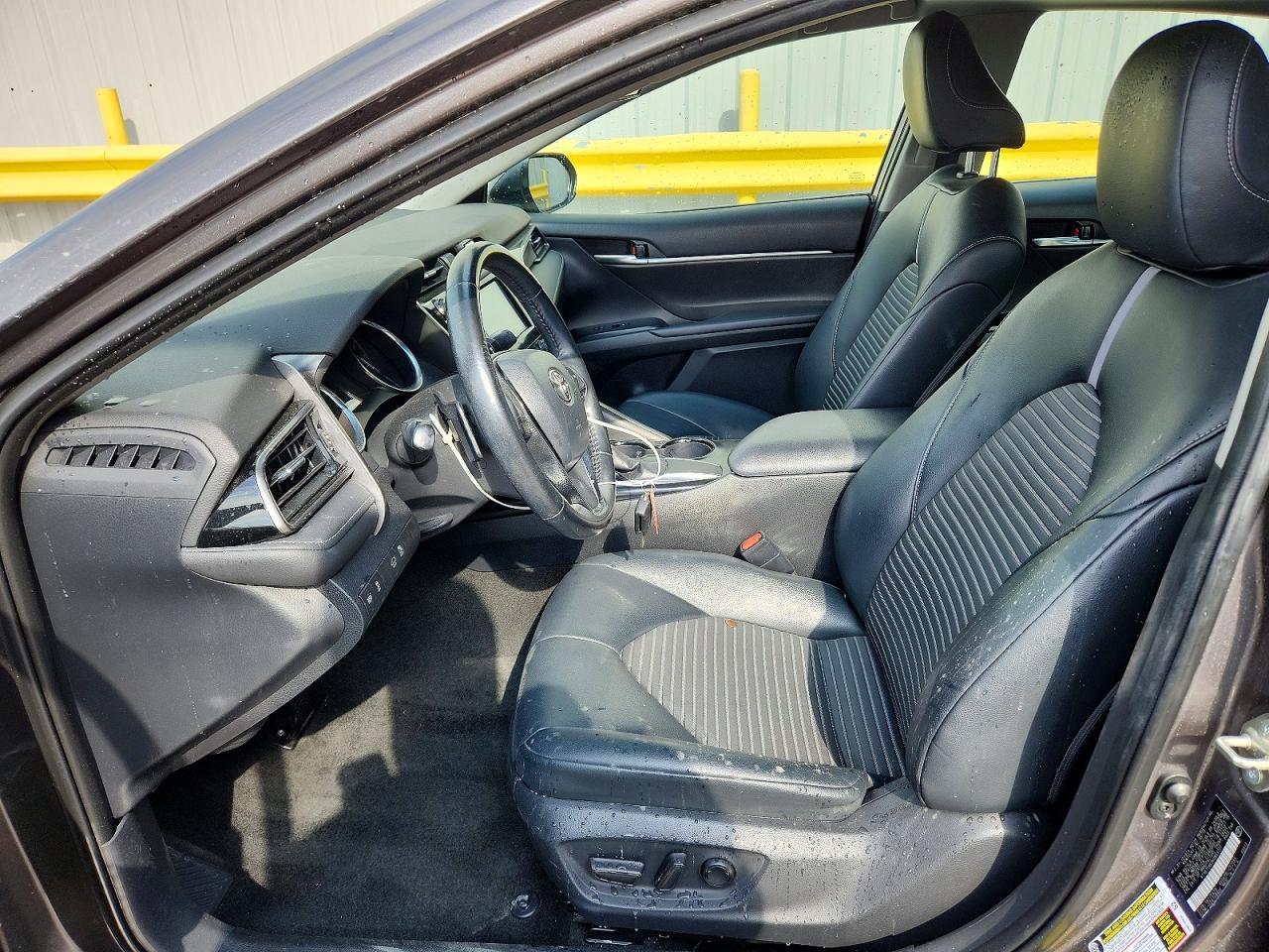 2019 Toyota Camry Se - zdjęcie 7