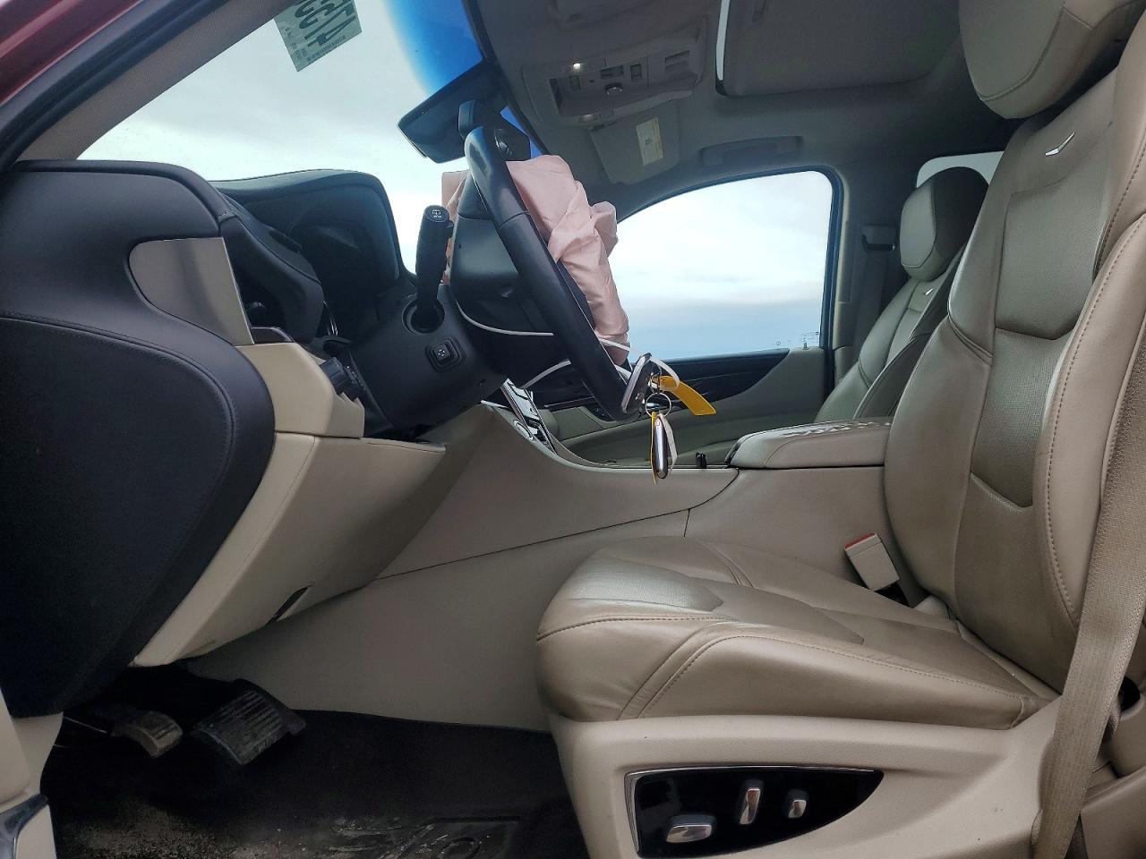 2018 Cadillac Escalade Luxury - zdjęcie 7