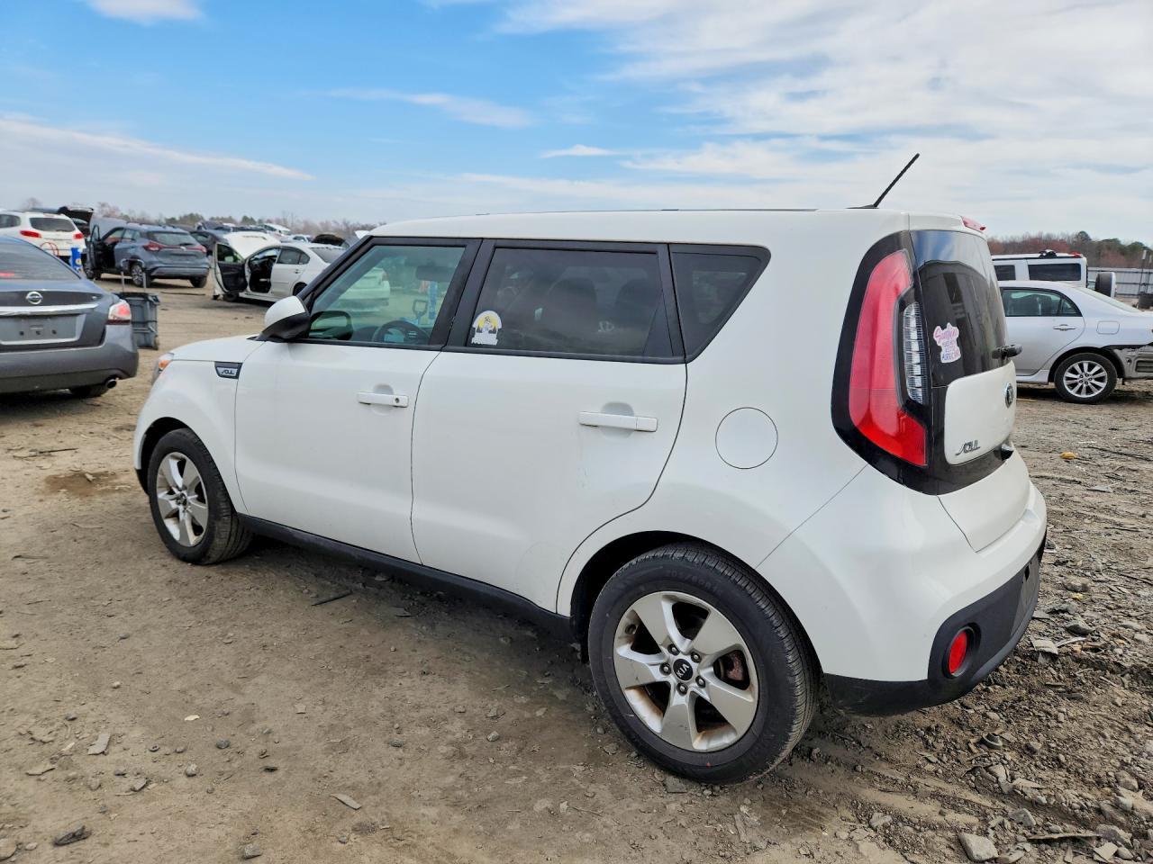 2019 Kia Soul Base - zdjęcie 2
