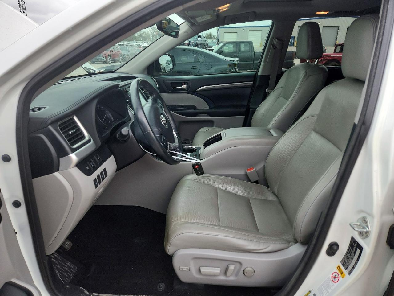 2017 Toyota Highlander Limited - zdjęcie 7