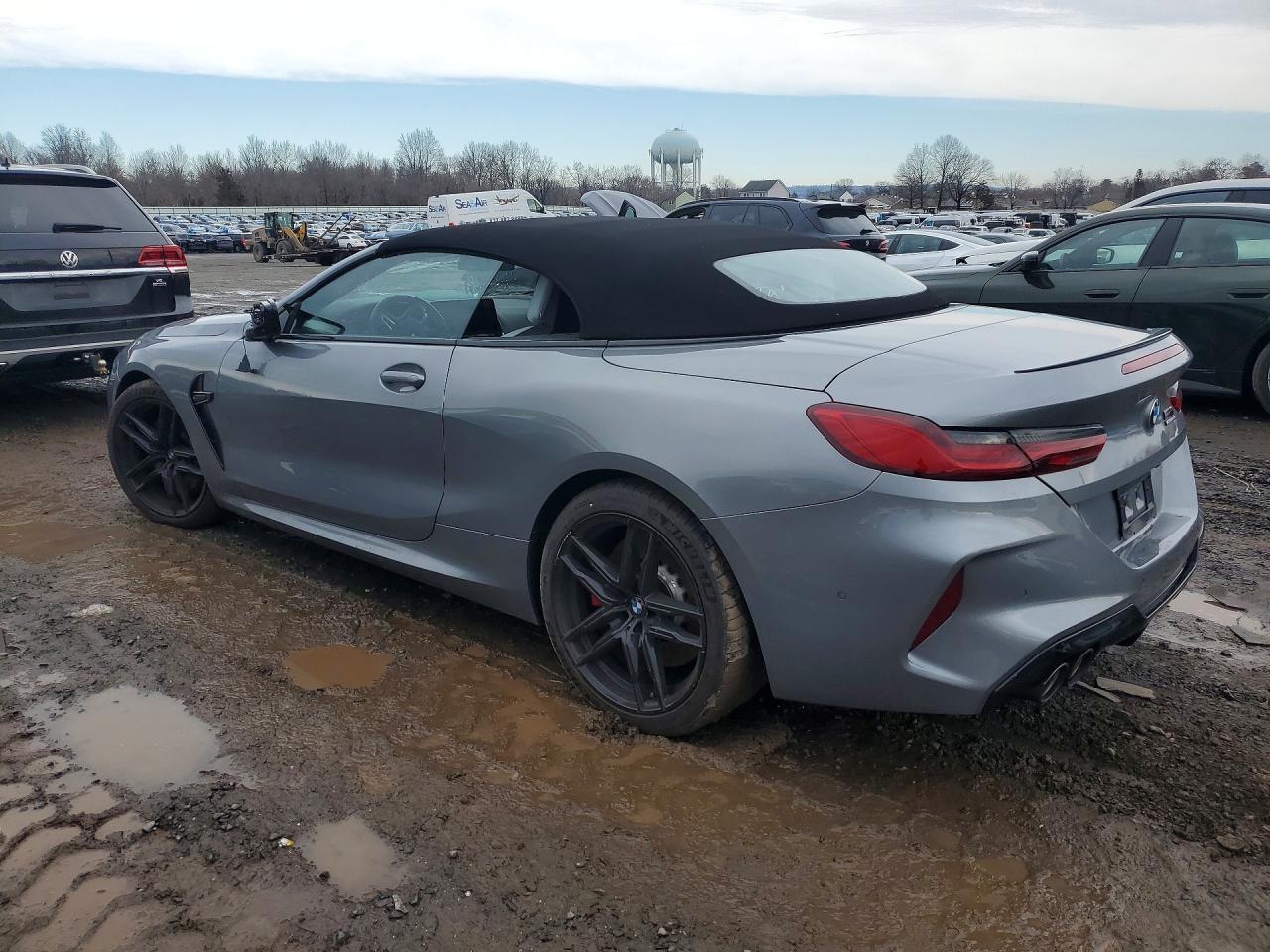 2024 BMW M8 - zdjęcie 2