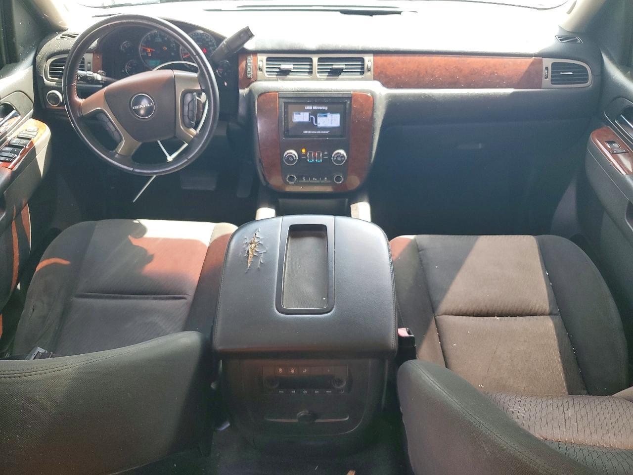 2014 Chevrolet Tahoe C1500 Ls - zdjęcie 8