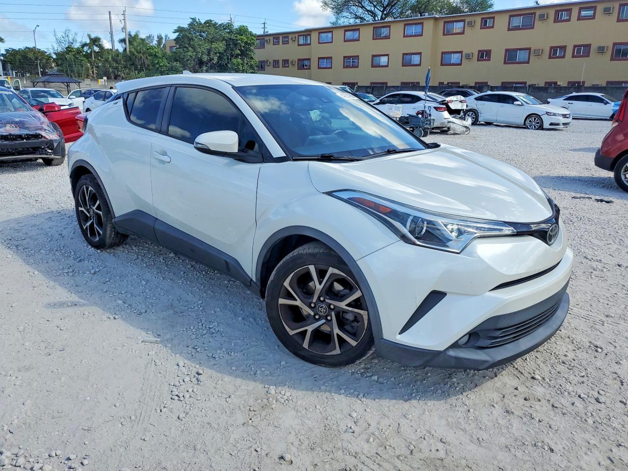 2018 Toyota C-Hr Xle Premium - zdjęcie 4