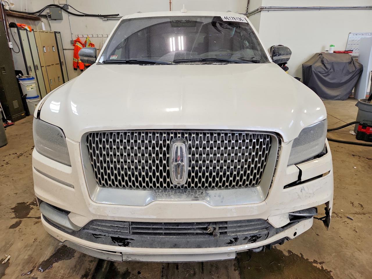 2019 Lincoln Navigator Reserve - zdjęcie 5