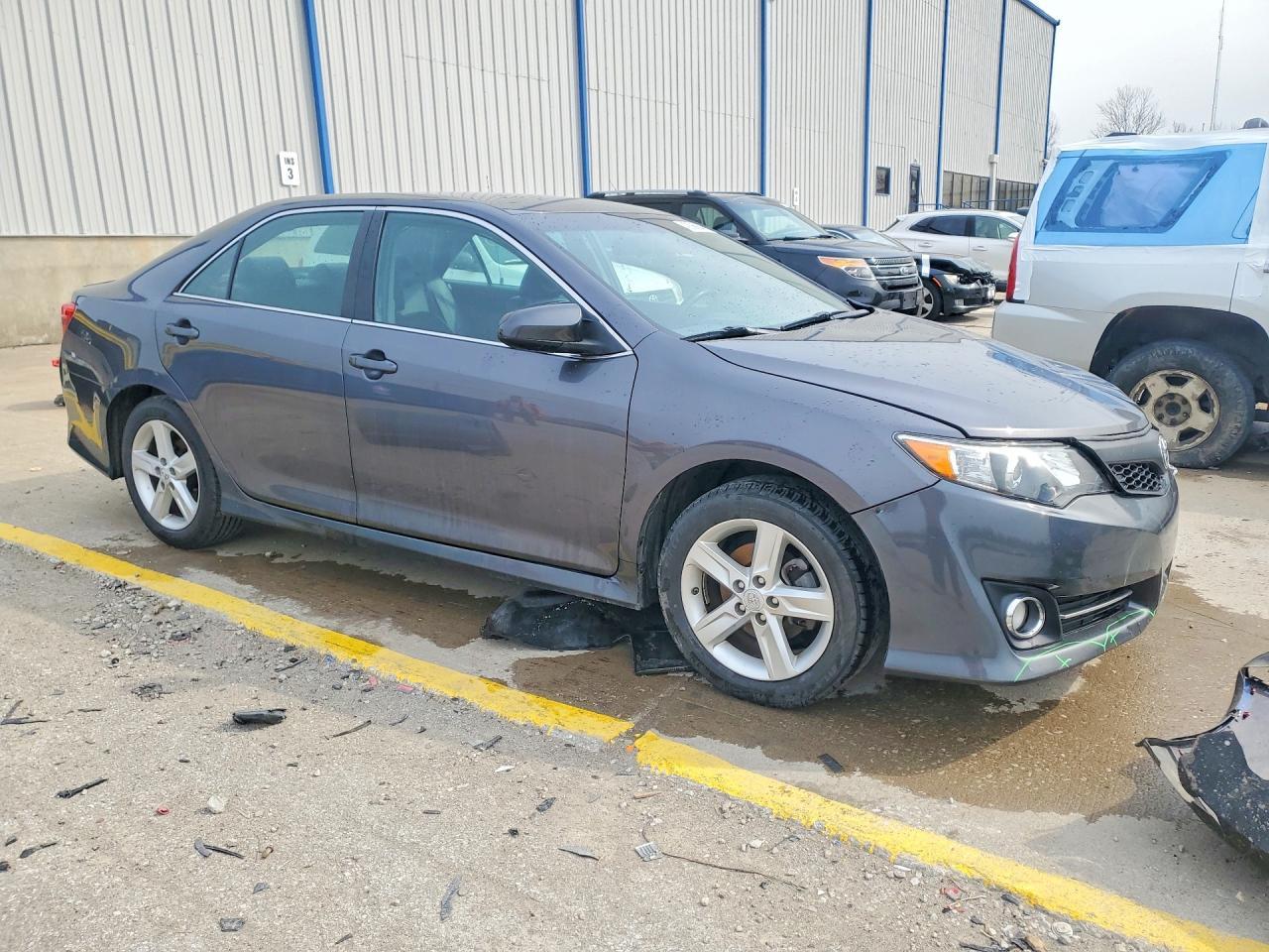 2014 Toyota Camry Se - zdjęcie 4