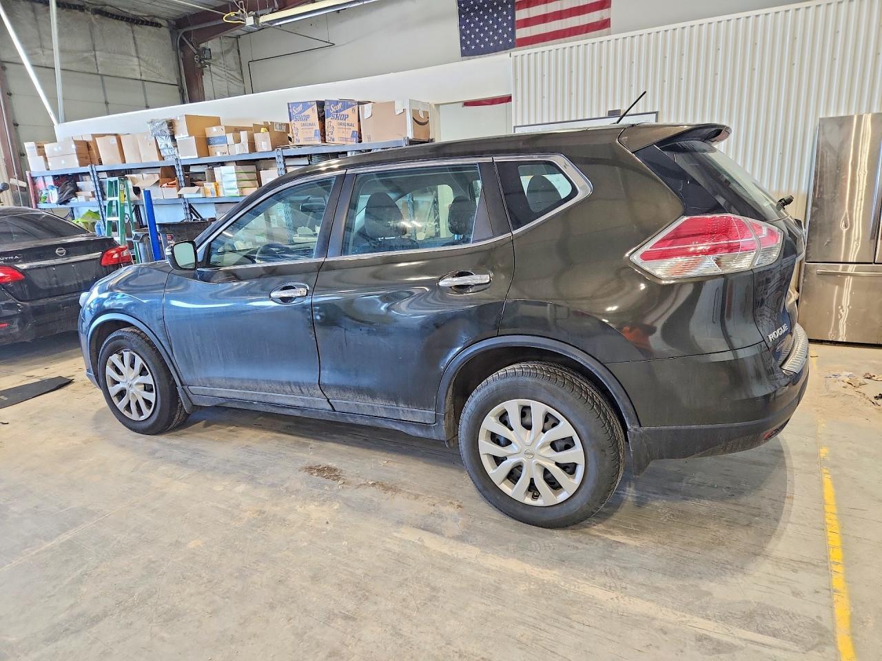 2014 Nissan Rogue S - zdjęcie 2