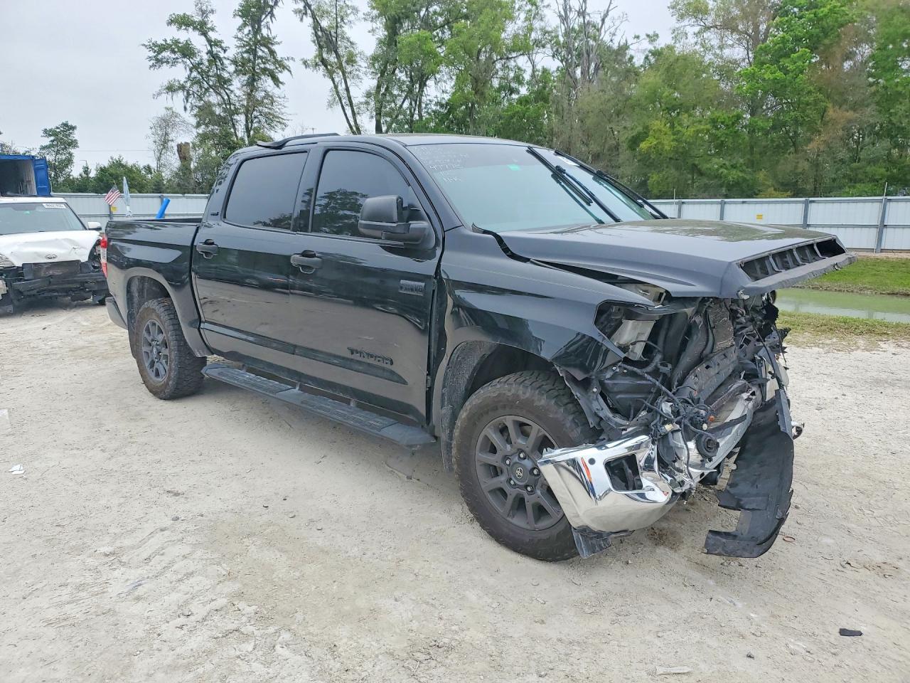 2021 Toyota Tundra Sr5 - zdjęcie 4