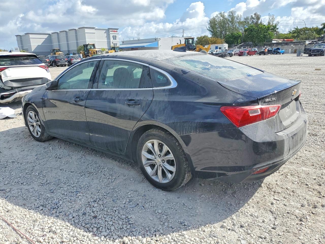 2023 Chevrolet Malibu Lt - zdjęcie 2