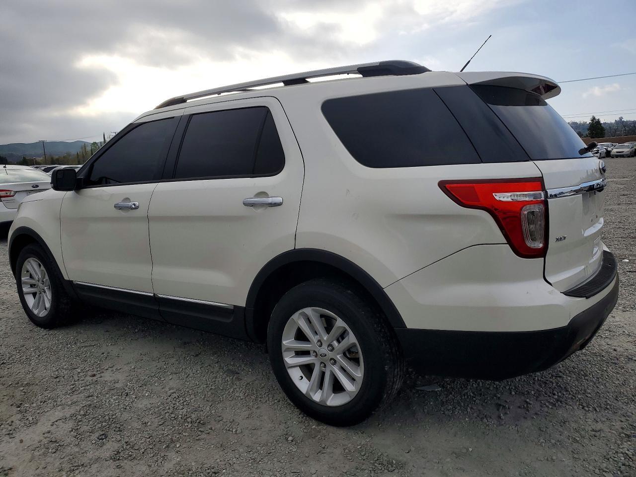 2013 Ford Explorer Xlt - zdjęcie 2