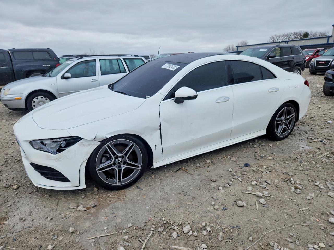 2021 Mercedes-Benz Cla 250 4Matic - zdjęcie główne