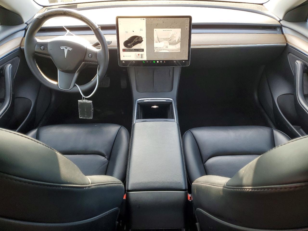 2022 Tesla Model 3 - zdjęcie 8